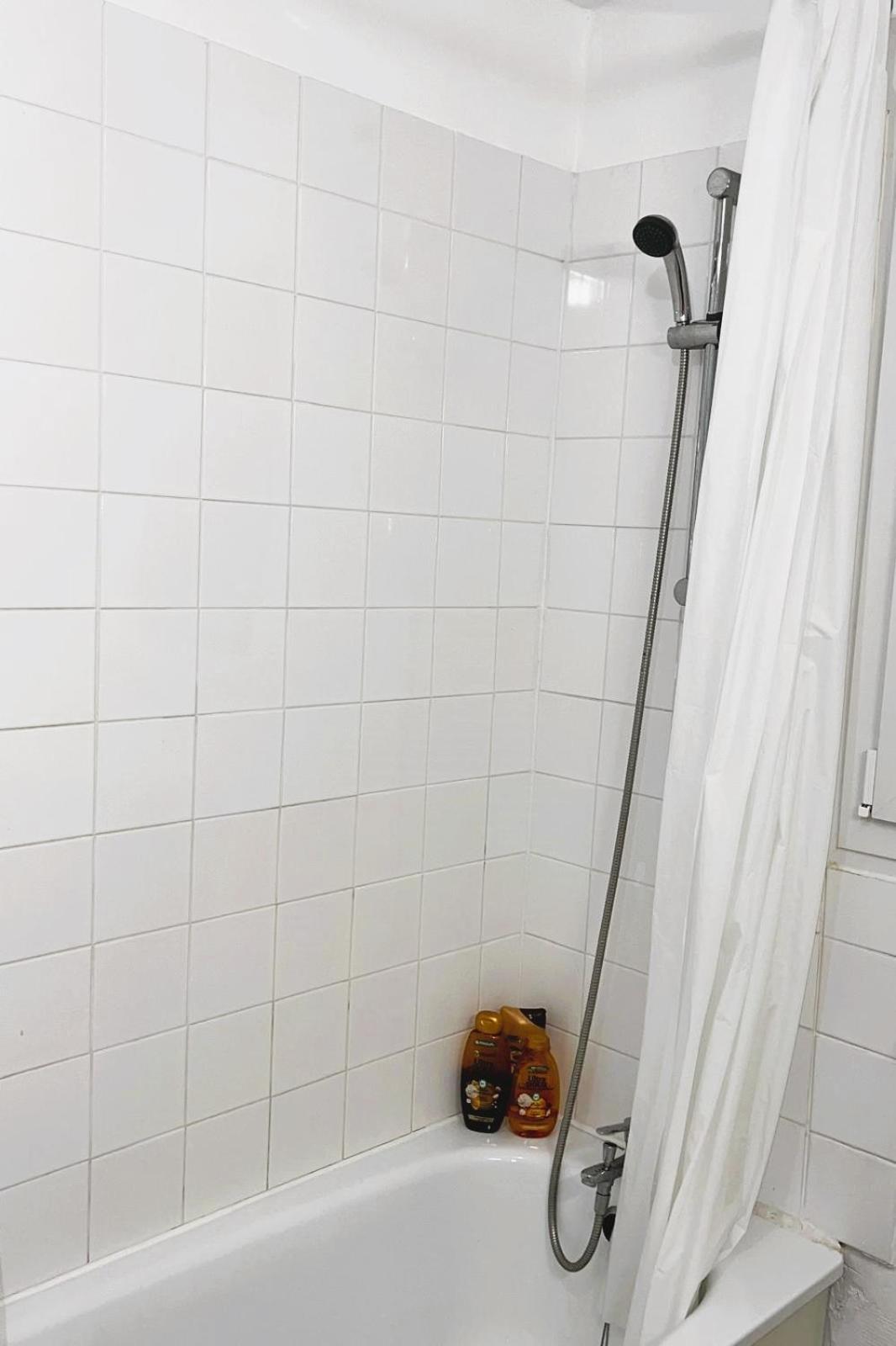 Privee Proche De Paris Homestay